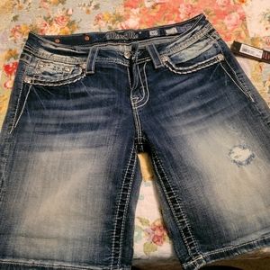 Miss Me Bermuda shorts